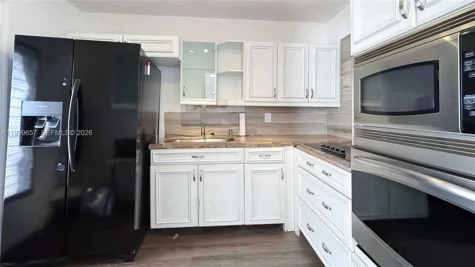 4770 NW 10th Ct # 106, Plantation FL 33313