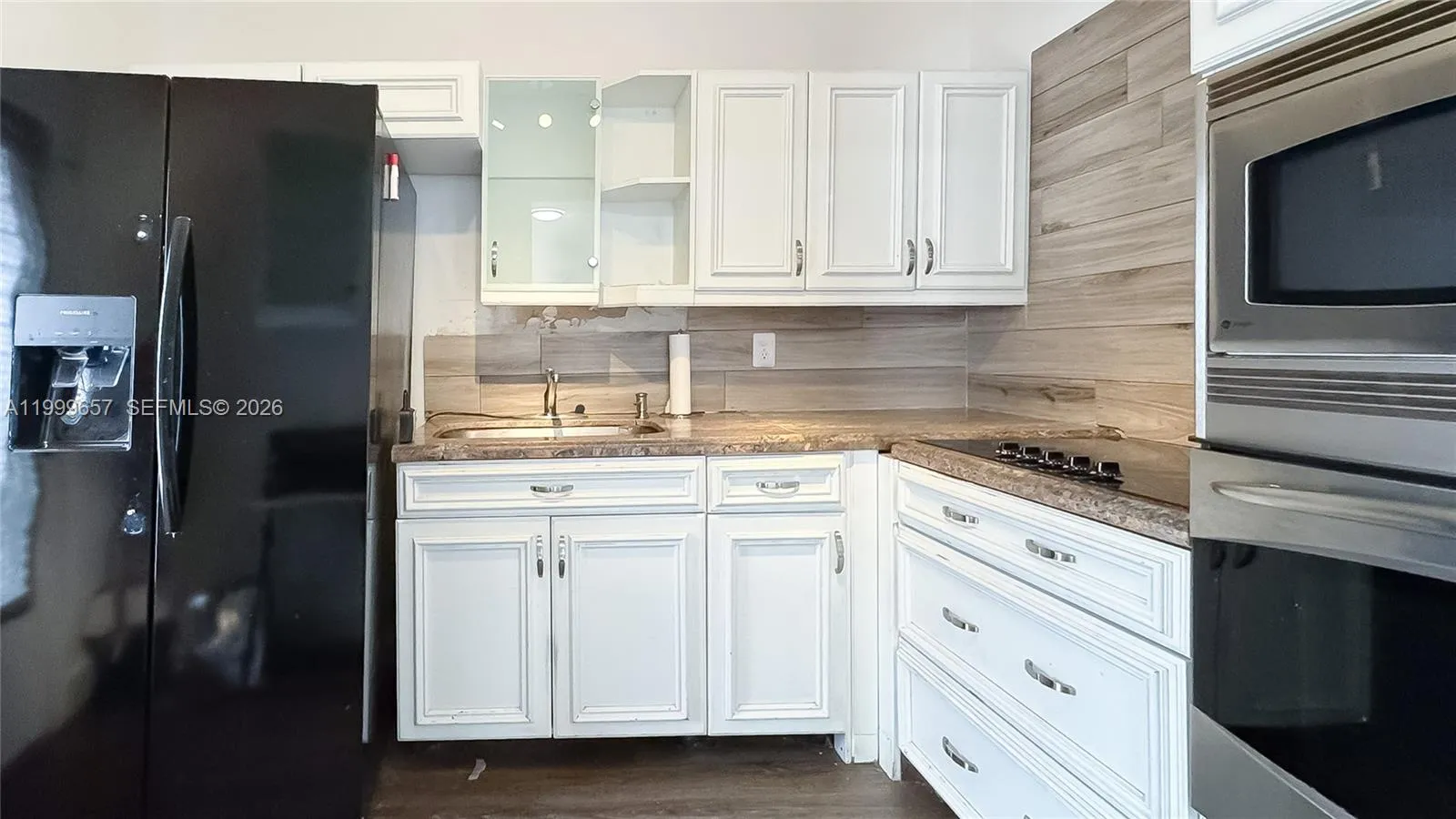 4770 NW 10th Ct # 106, Plantation FL 33313