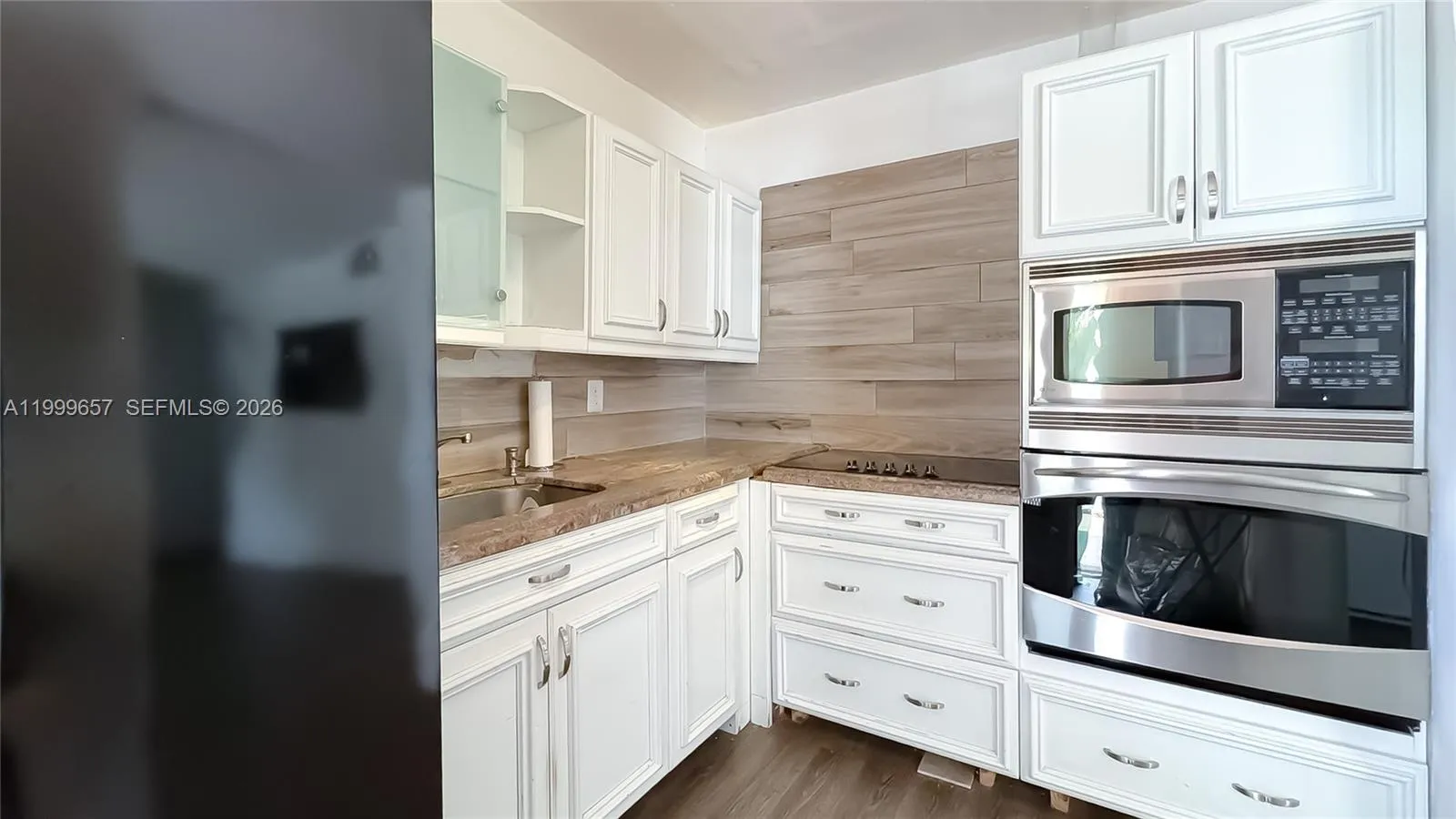 4770 NW 10th Ct # 106, Plantation FL 33313