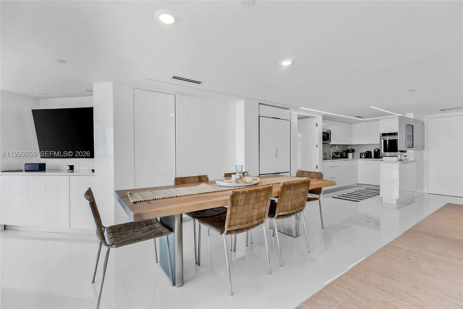 6301 Collins Ave # 2103, Miami Beach FL 33141