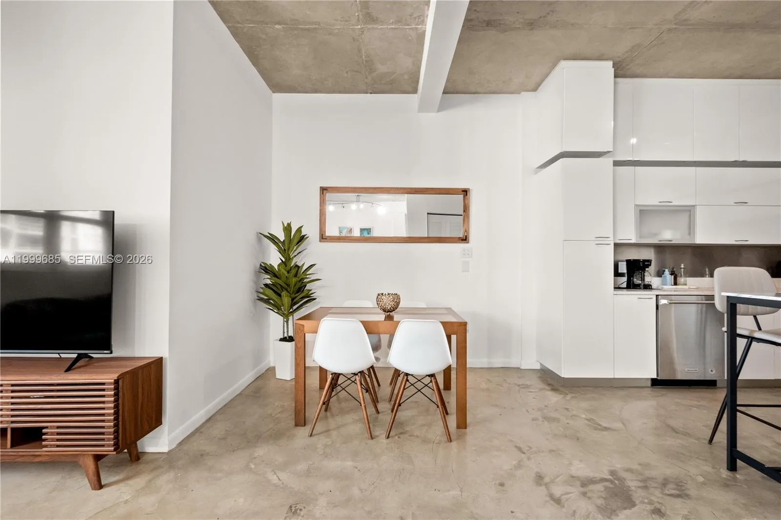 234 NE 3rd St # 1704, Miami FL 33132