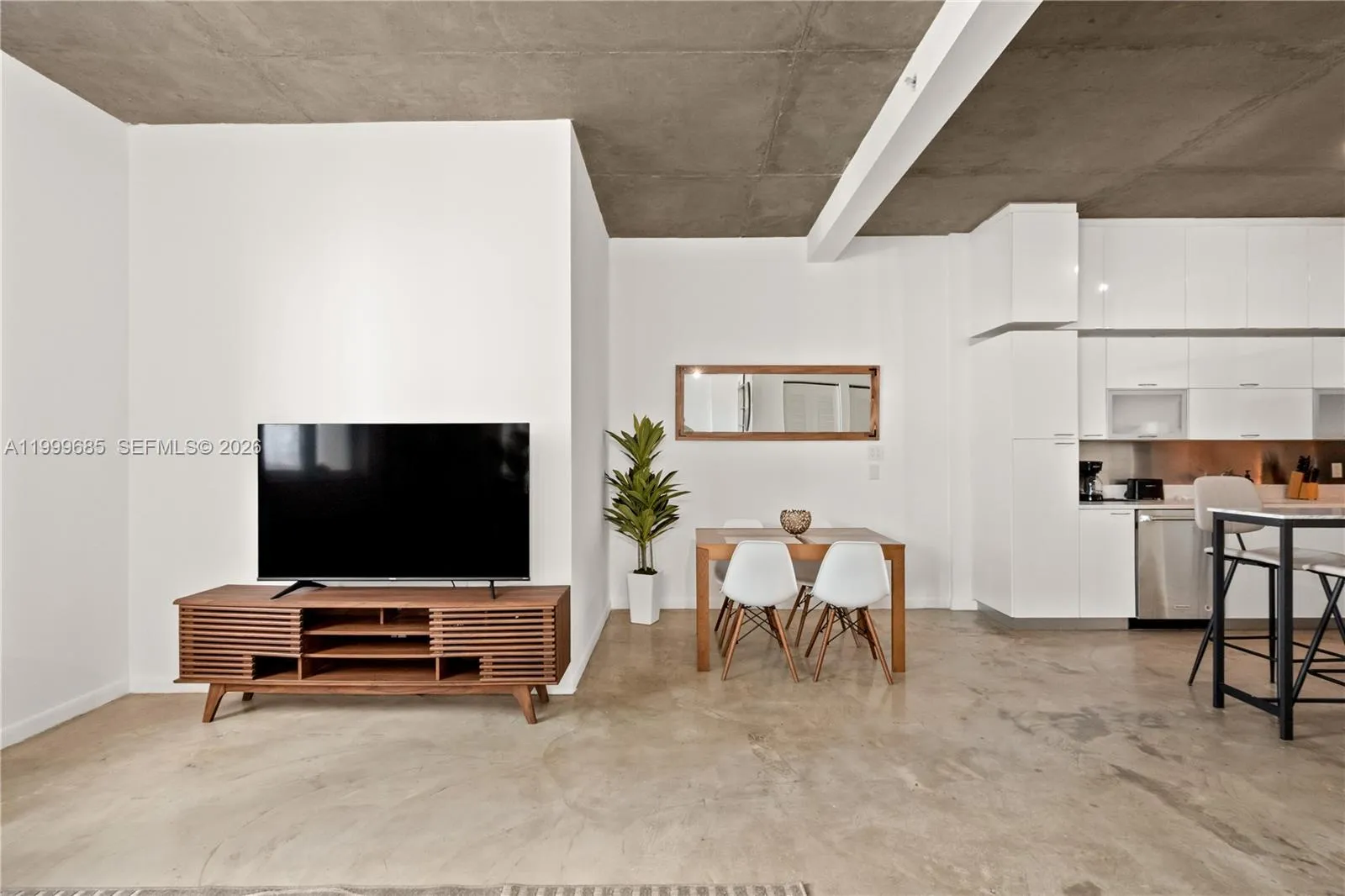 234 NE 3rd St # 1704, Miami FL 33132