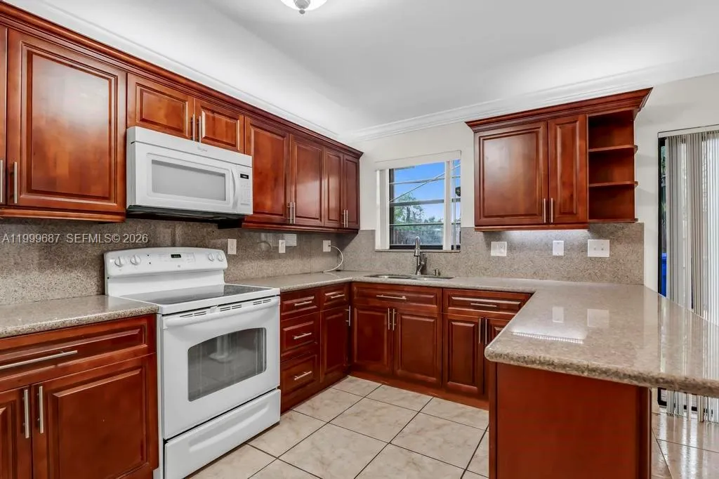 8107 SW 23rd Ct # 29D, North Lauderdale FL 33068