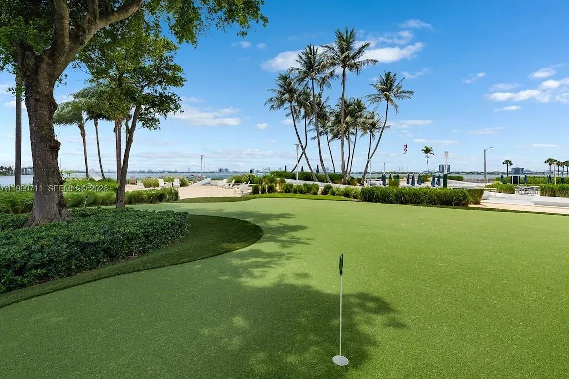 555 NE 34th St # 603, Miami FL 33137