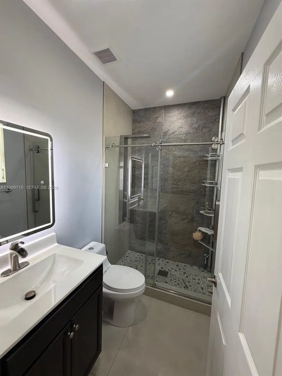 133 SE 28 # 8, Homestead FL 33033