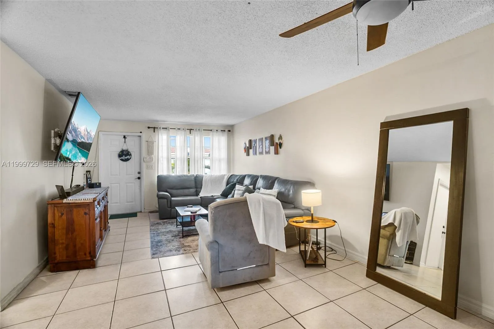 6879 SW 158th Ct, Miami FL 33193