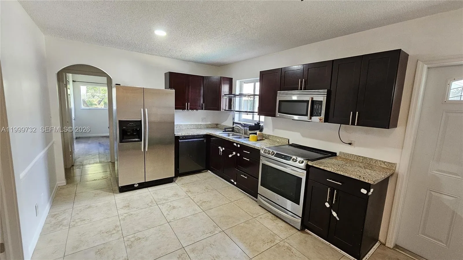 117 NW 11th Ave, Dania Beach FL 33004