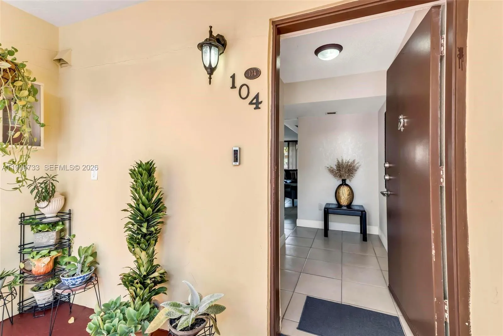 9210 Fontainebleau Blvd # 104, Miami FL 33172