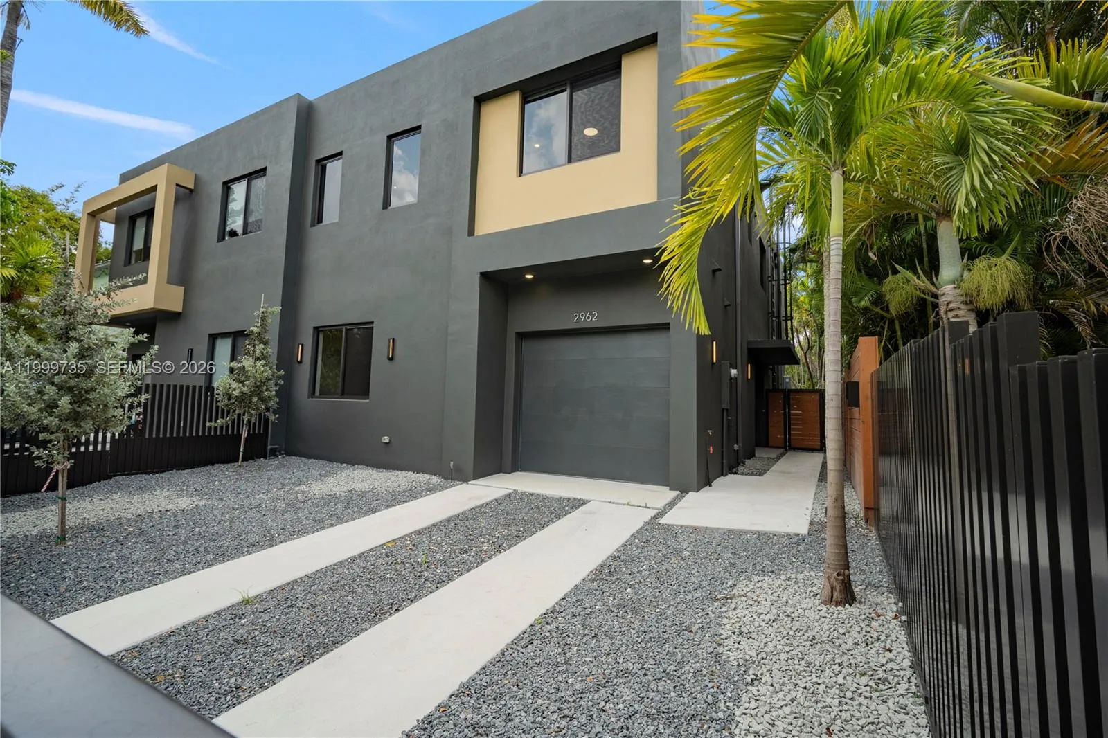 2960 W Trade Av, Coconut Grove FL 33133