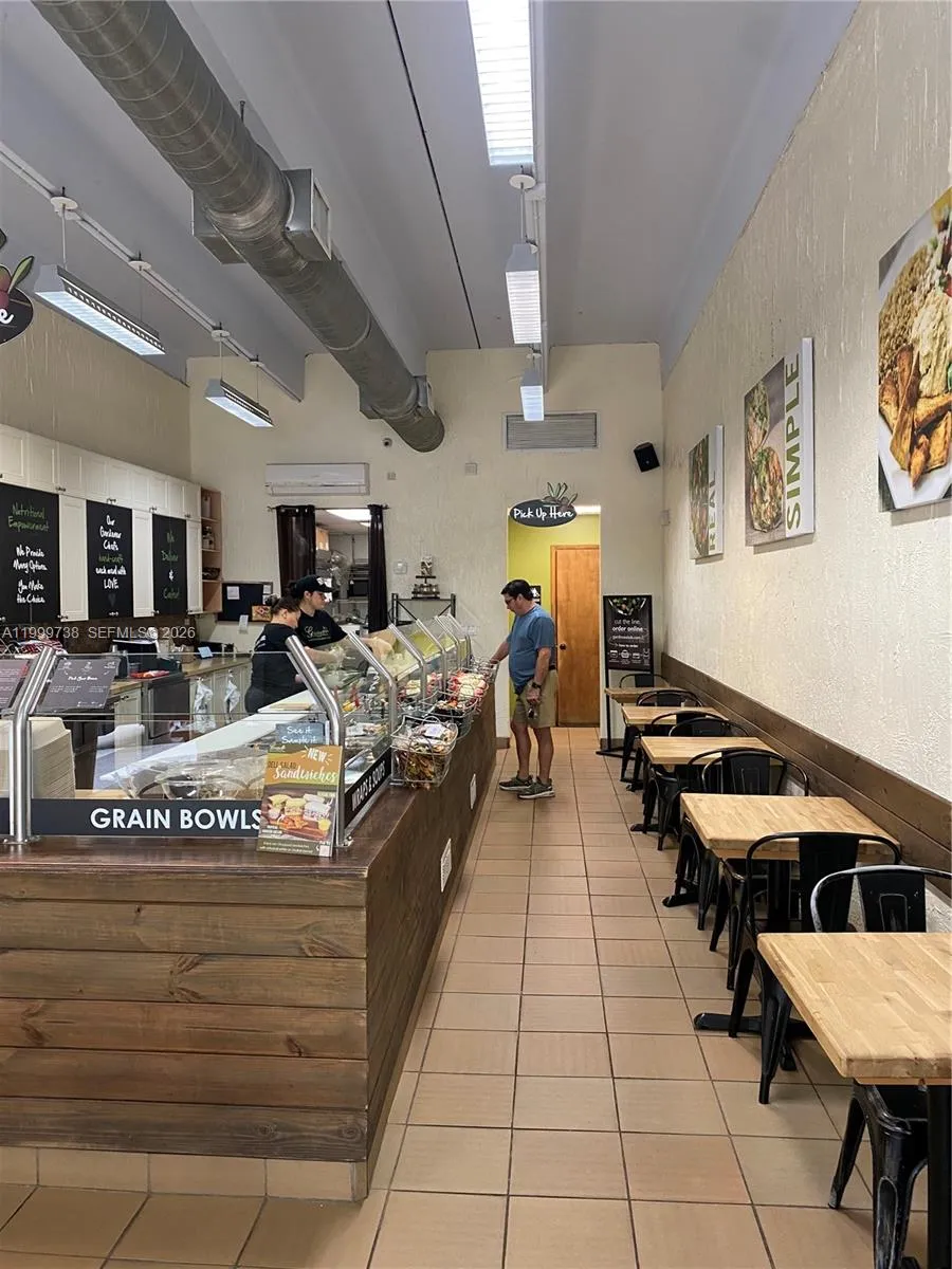 6653 S Dixie HWY, South Miami FL 33143