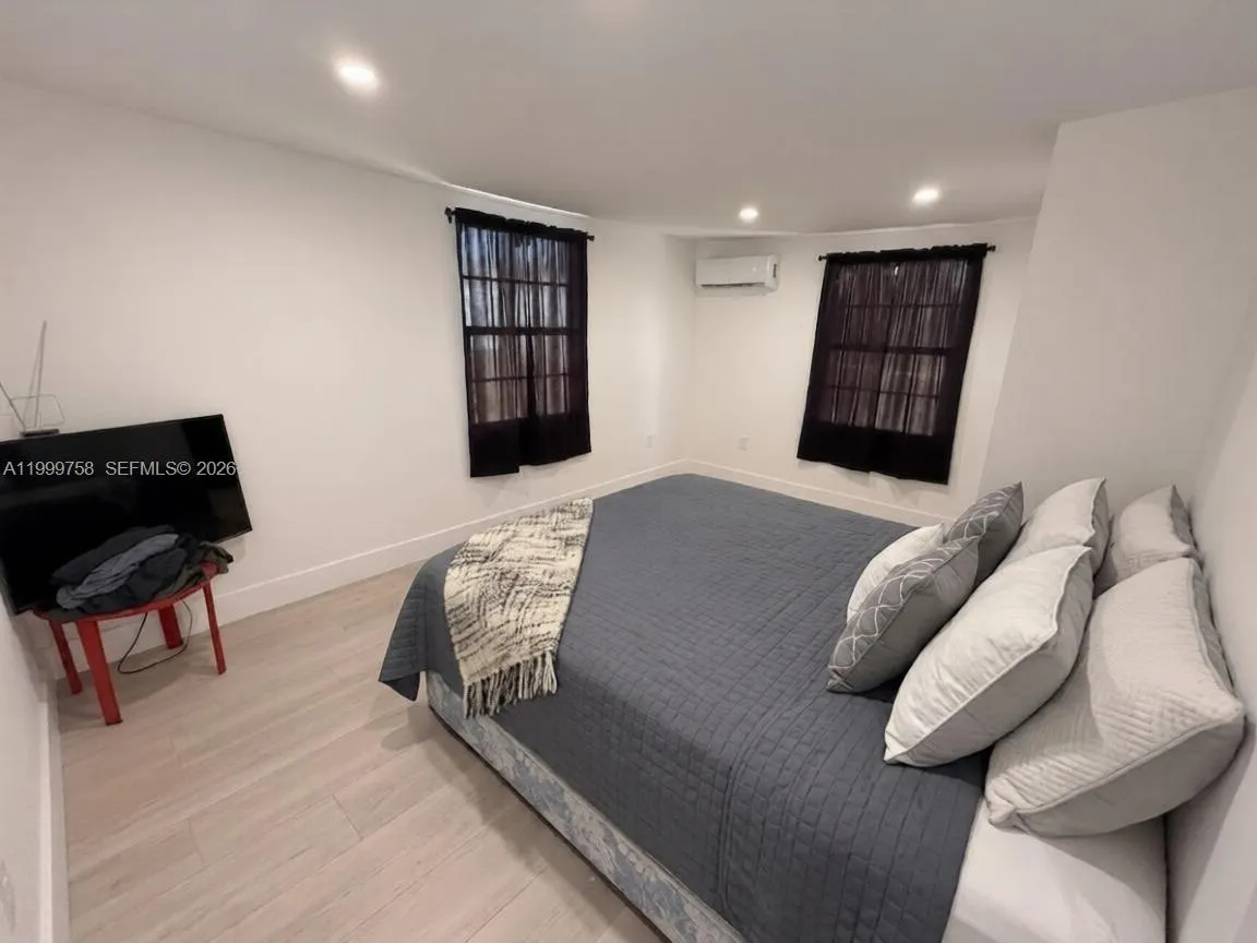 15841 NW 18th Pl # B, Miami Gardens FL 33054