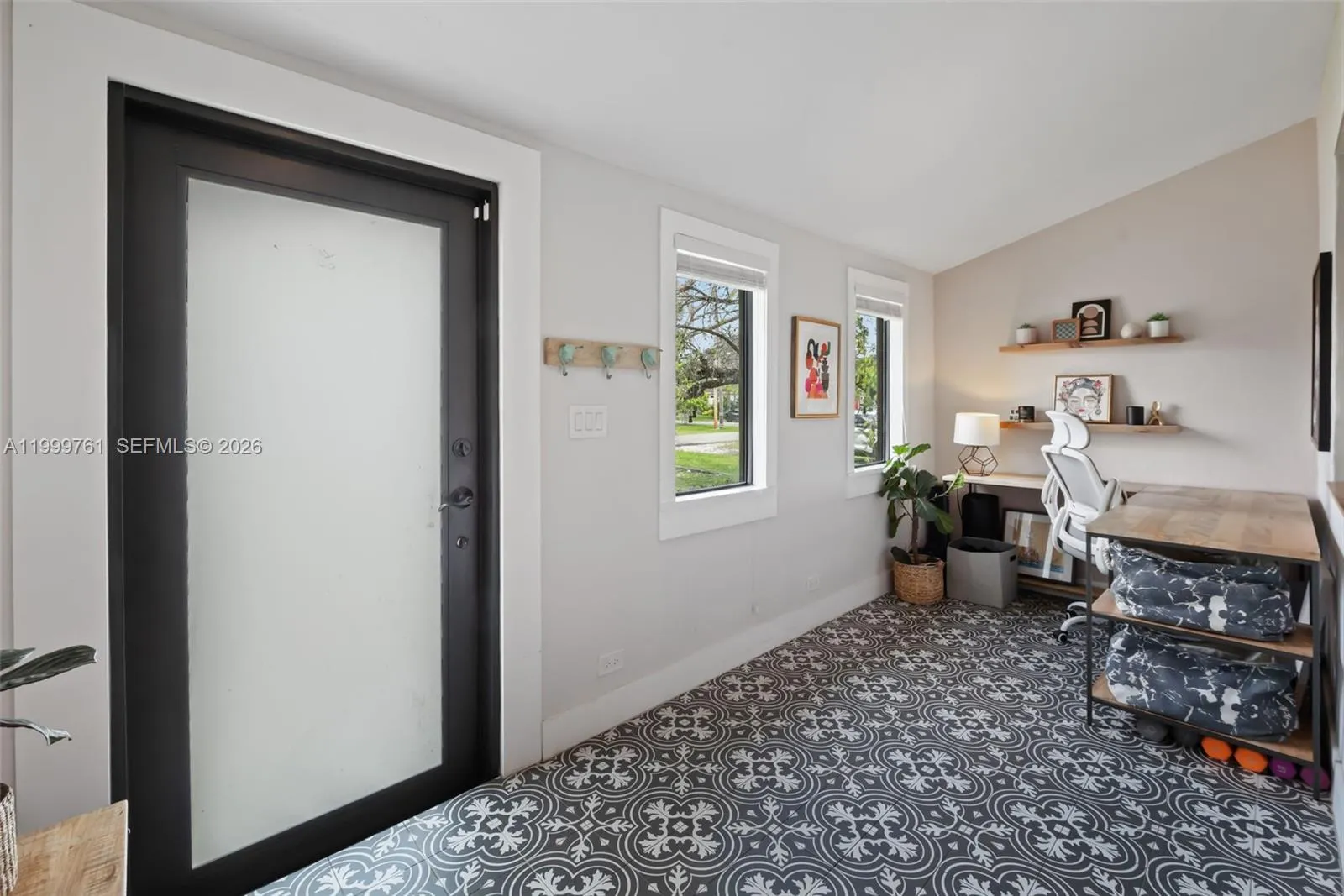 281 Pocatella St, Miami Springs FL 33166