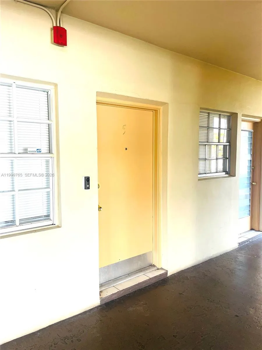 11840 NE 19th Dr # 5, North Miami FL 33181