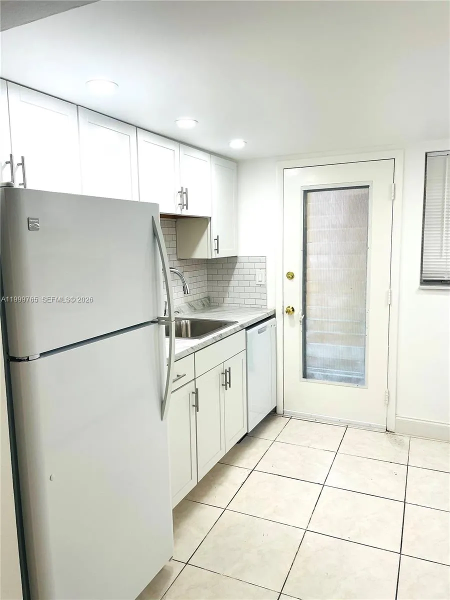 11840 NE 19th Dr # 5, North Miami FL 33181