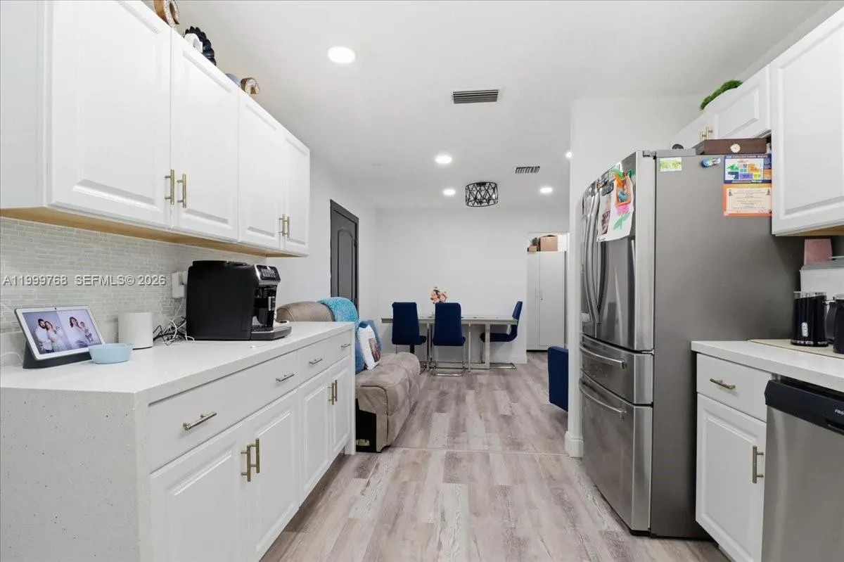 7551 Polk St, Hollywood FL 33024