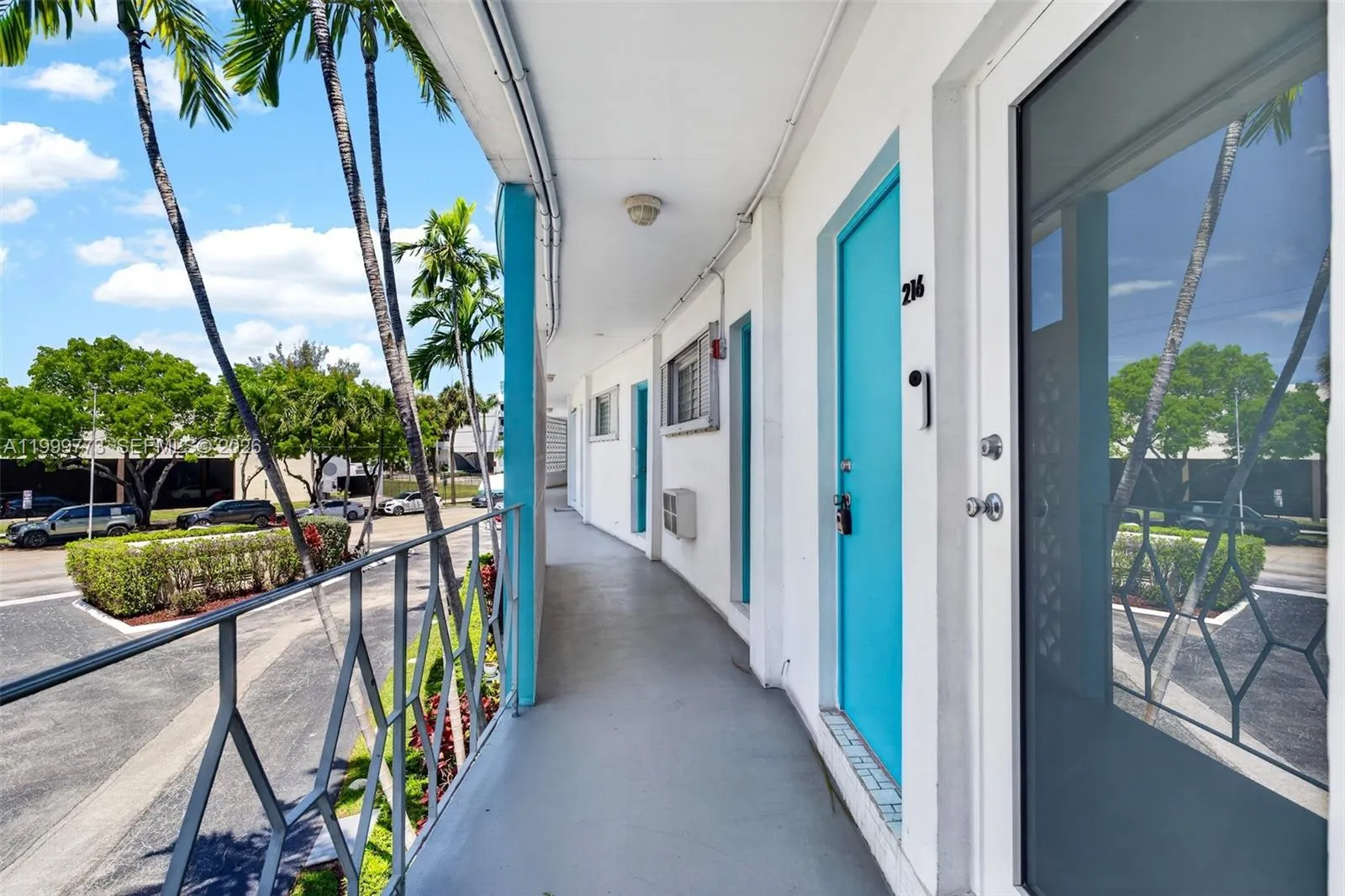 2500 Diana Dr # 216, Hallandale Beach FL 33009