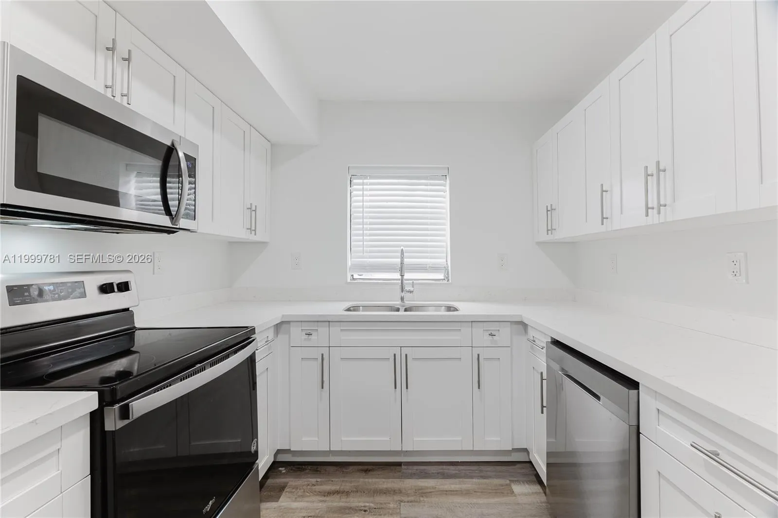 1447 NW 101st St, Miami FL 33147