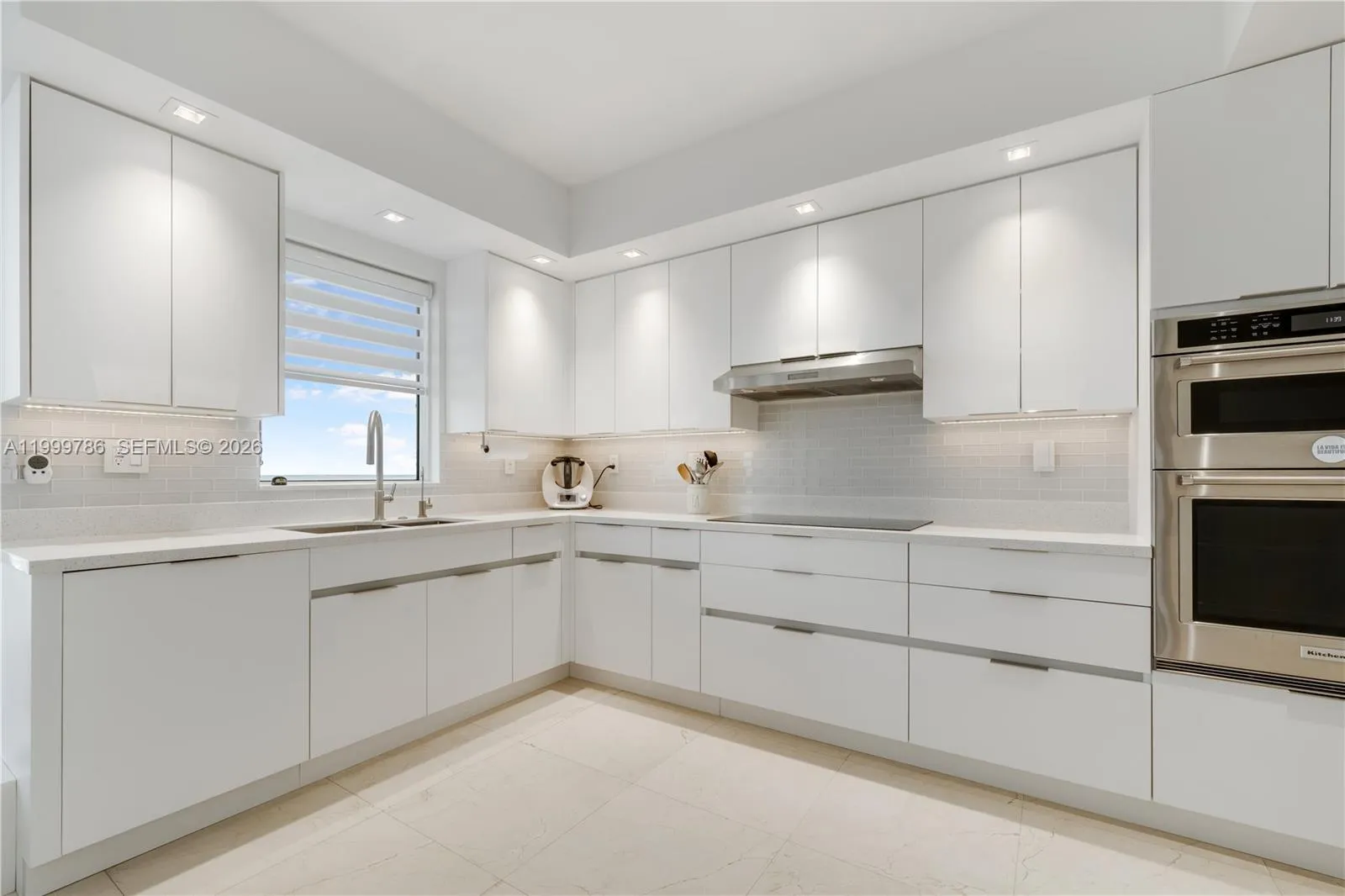 789 Crandon Blvd # 1003, Key Biscayne FL 33149