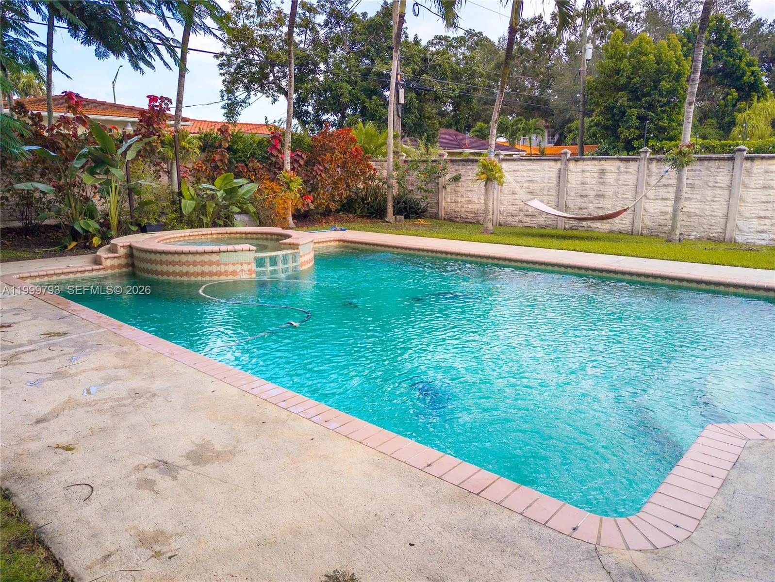 5781 SW 25th St, Miami FL 33155