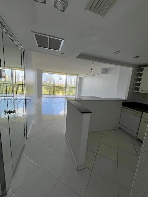 20335 W Country Club Dr # 1005, Aventura FL 33180