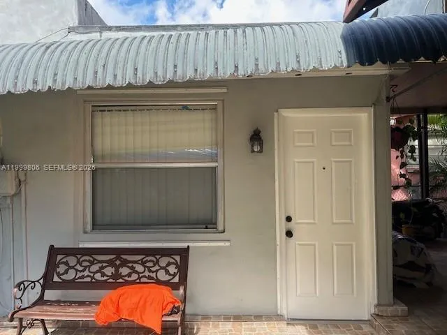 2250 SW 11th St # c, Miami FL 33135