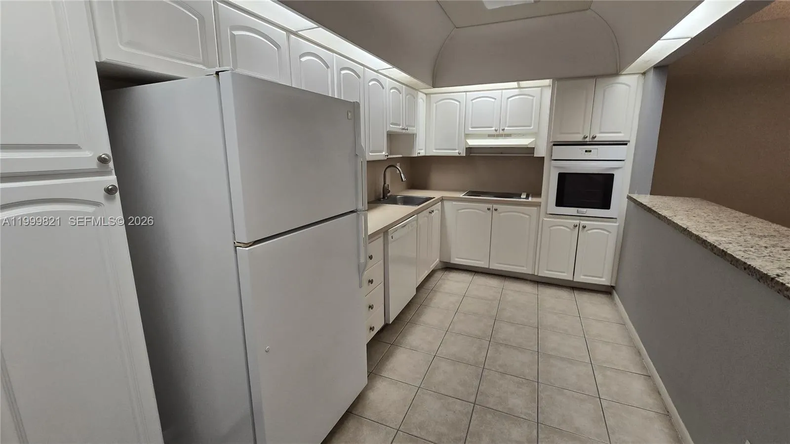 19370 COLLINS AVE # 224, Sunny Isles Beach FL 33160