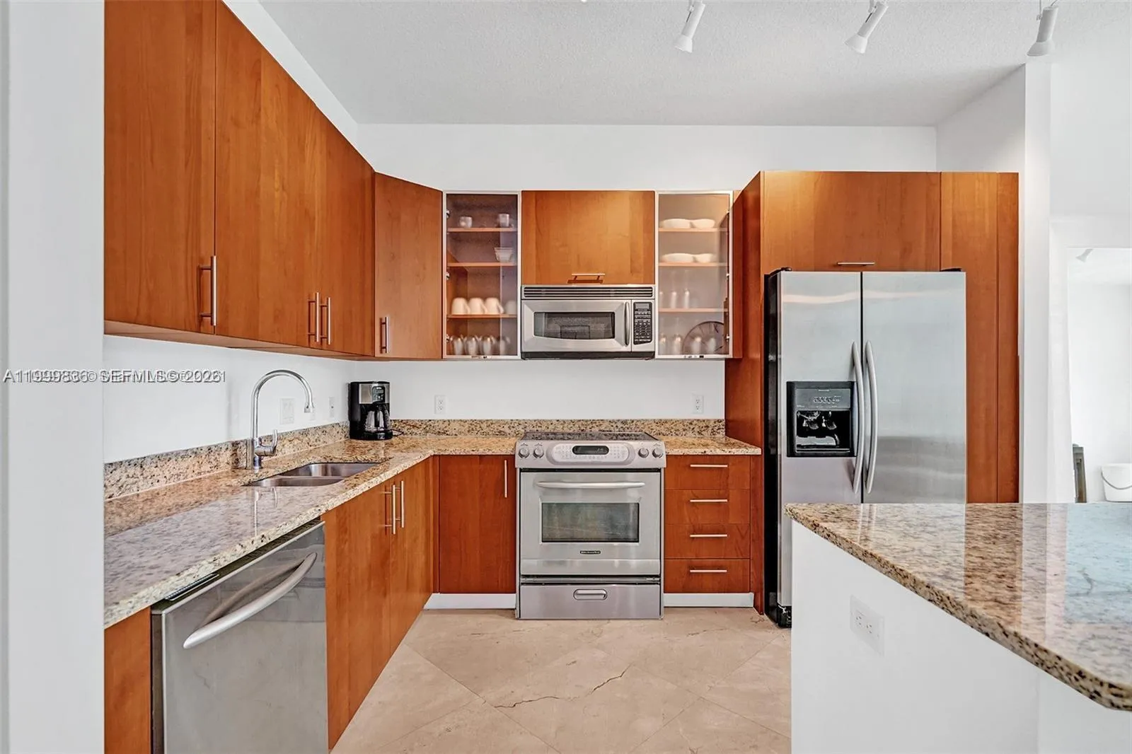 1945 S Ocean Dr # 407, Hallandale Beach FL 33009