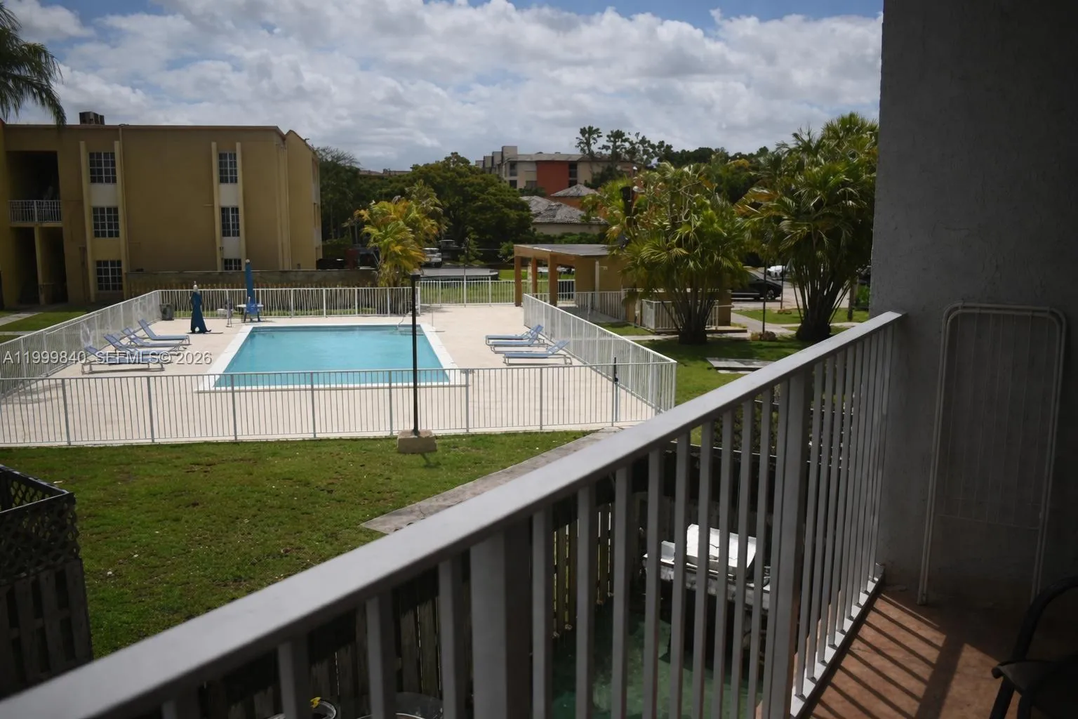 5231 Geneva Way # 204, Doral FL 33166