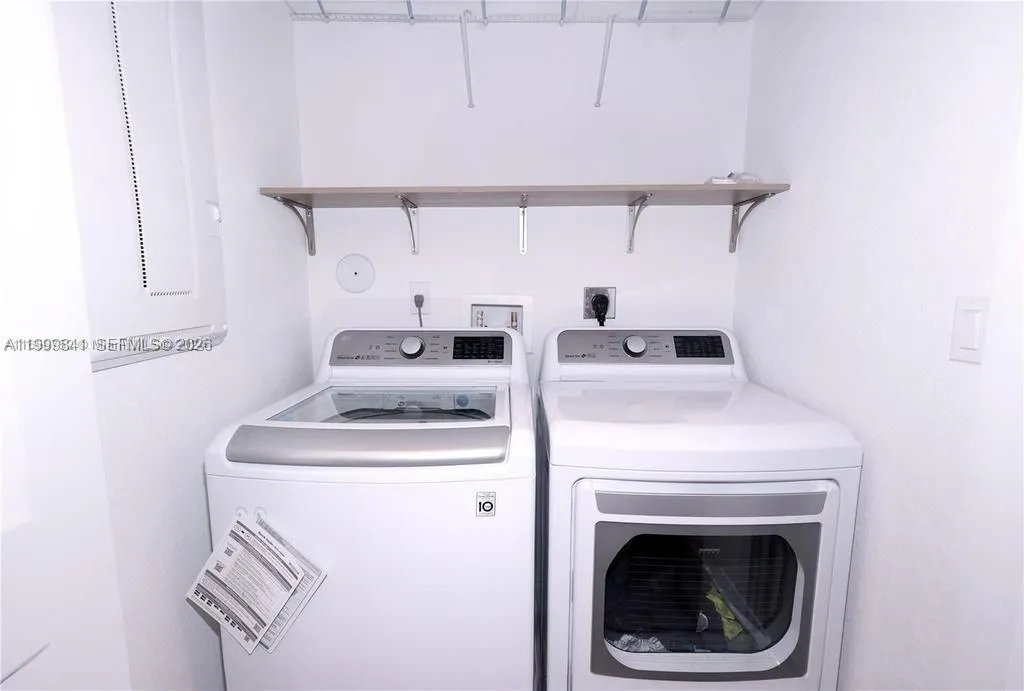 186 SW 185th Ter, Pembroke Pines FL 33029