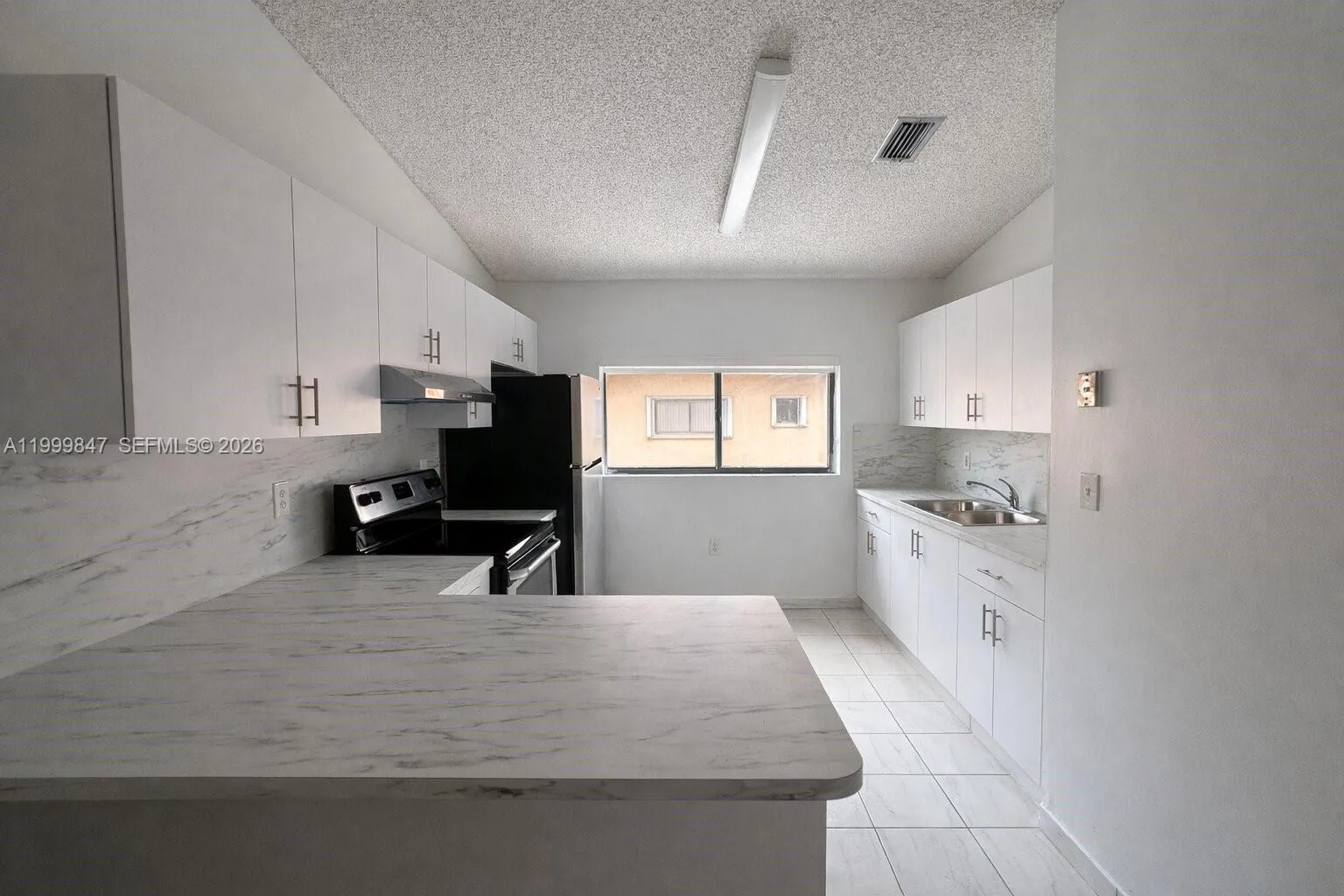 7891 W 29th Way # 202, Hialeah FL 33018