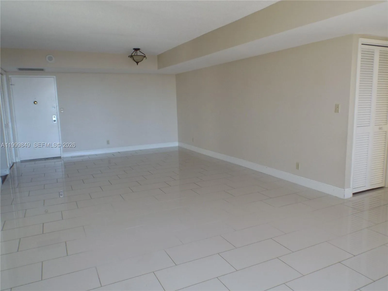 500 Three Islands Blvd # 711, Hallandale Beach FL 33009