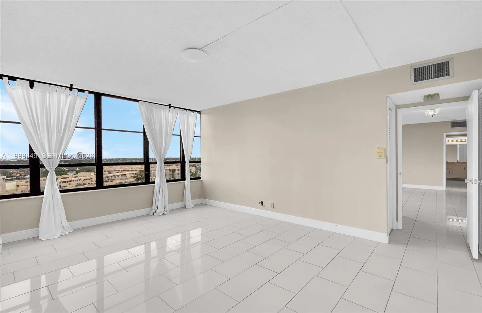 500 Three Islands Blvd # 711, Hallandale Beach FL 33009