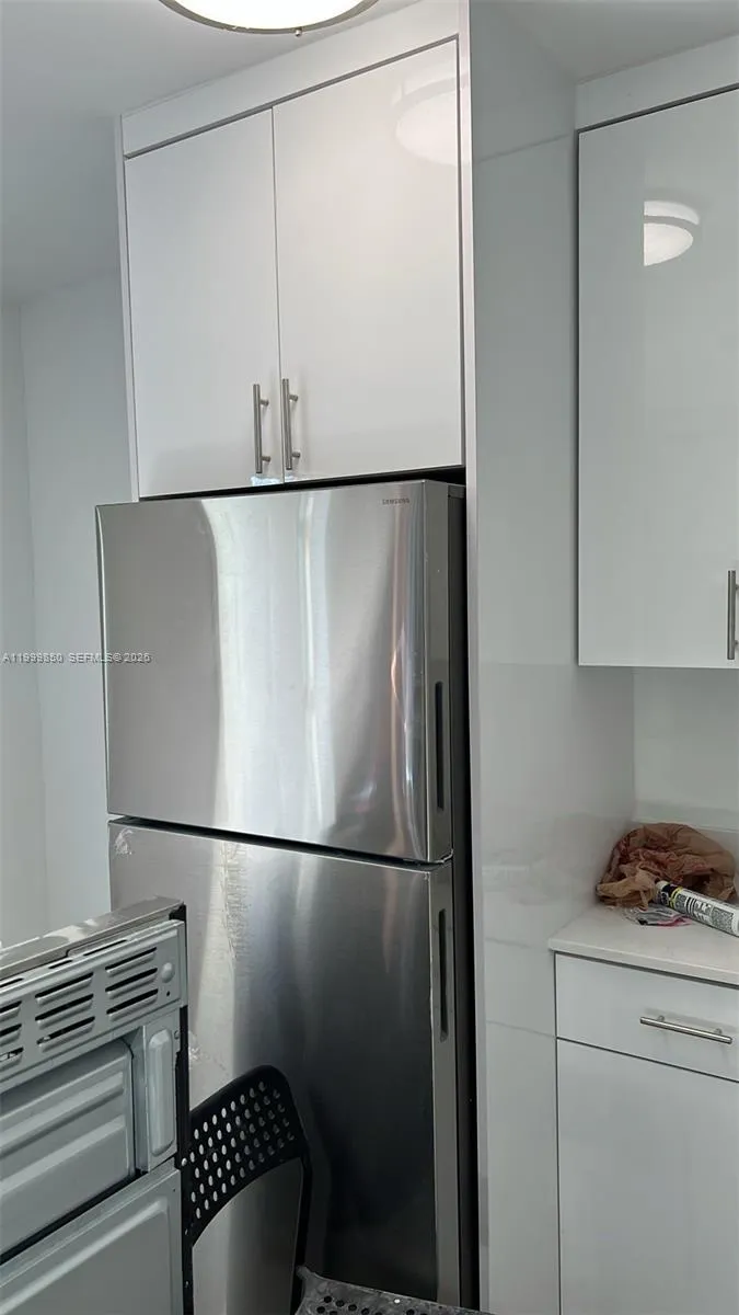 615 NE 3rd St # 1, Hallandale Beach FL 33009