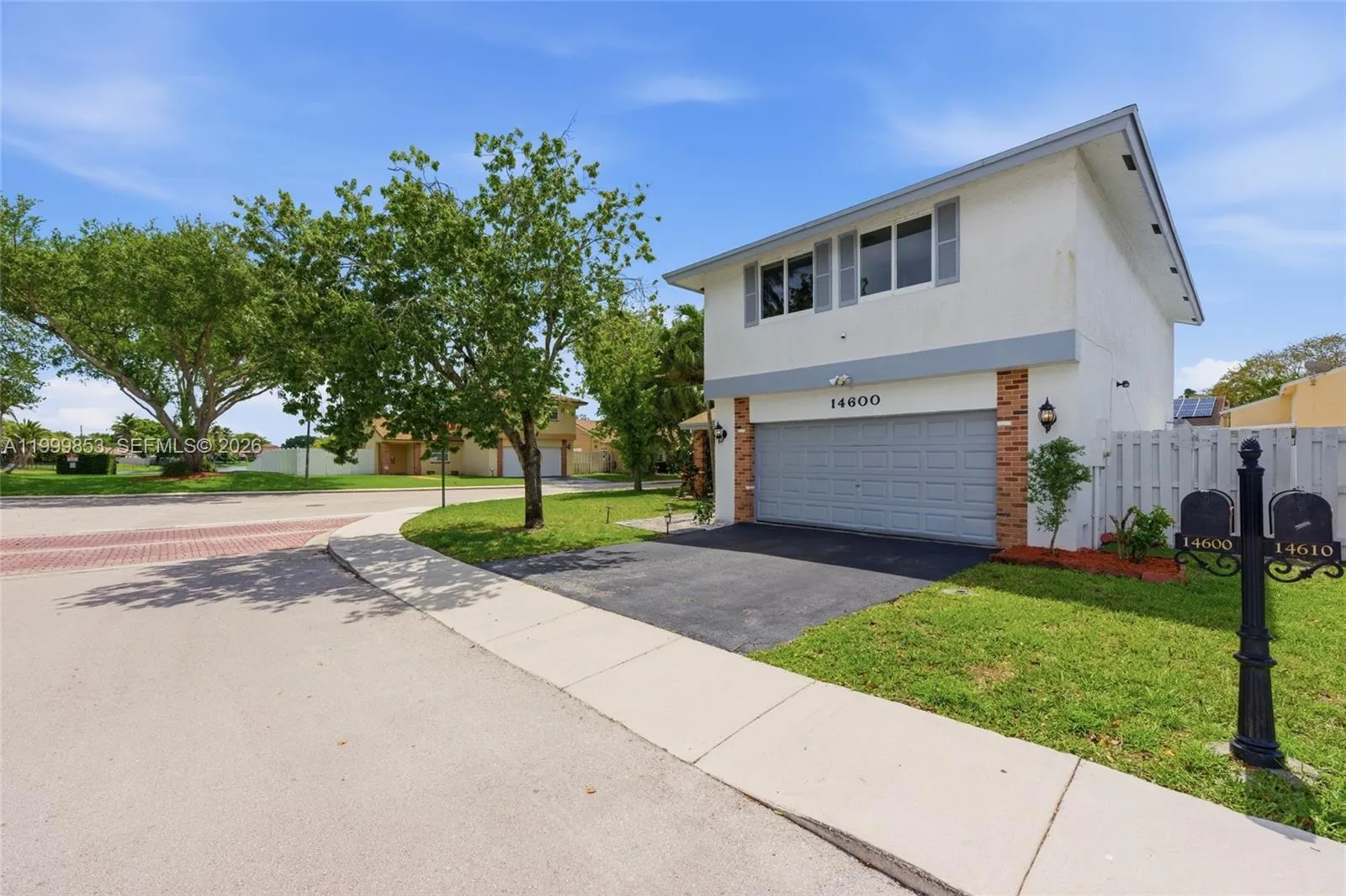 14600 Ashland Pl, Davie FL 33325