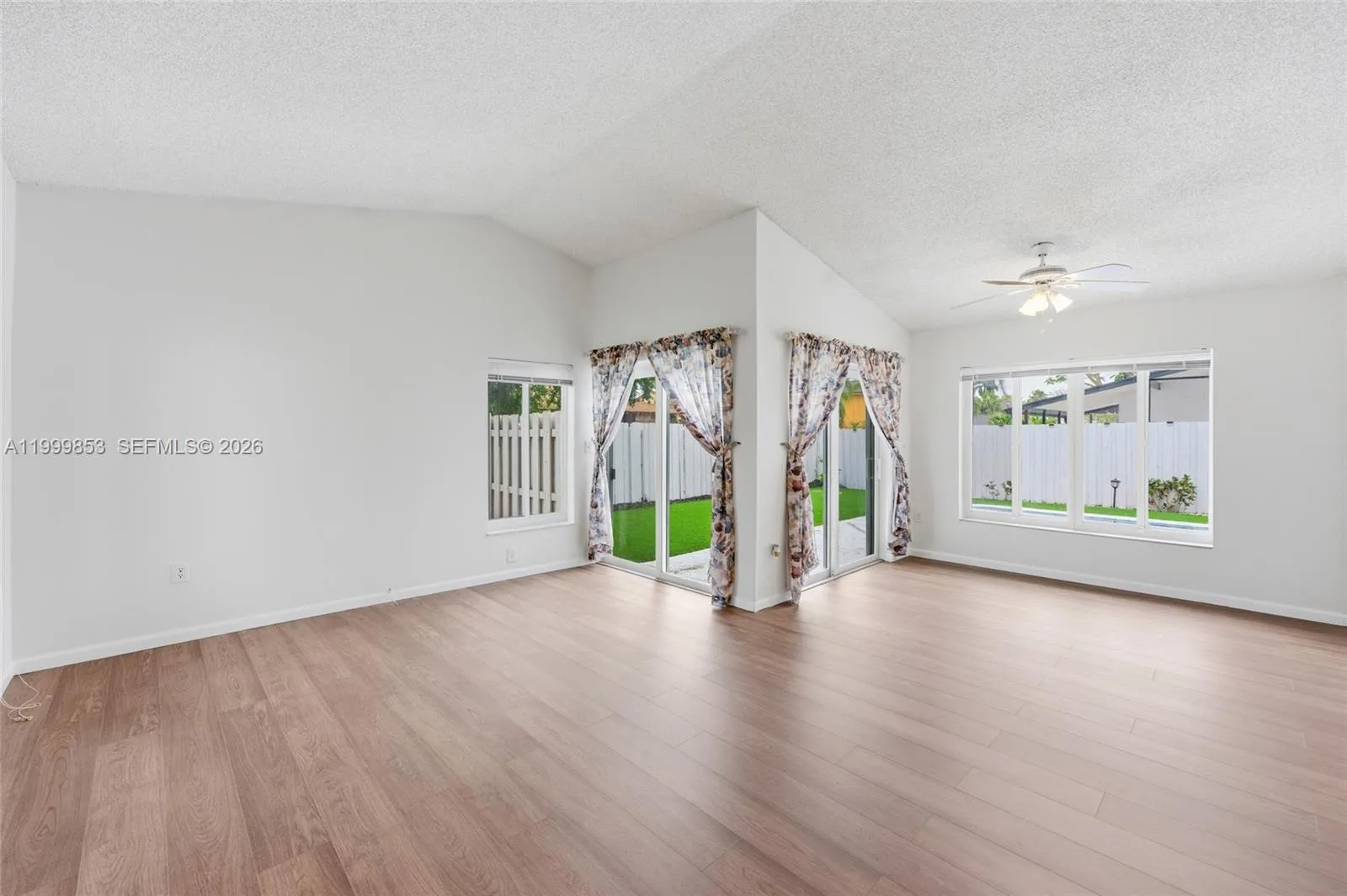 14600 Ashland Pl, Davie FL 33325