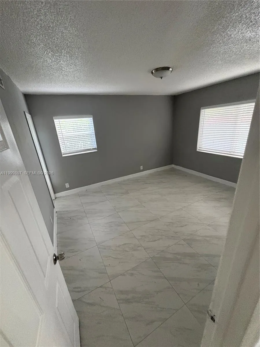 3901 NW 9th Ave # 2, Deerfield Beach FL 33064