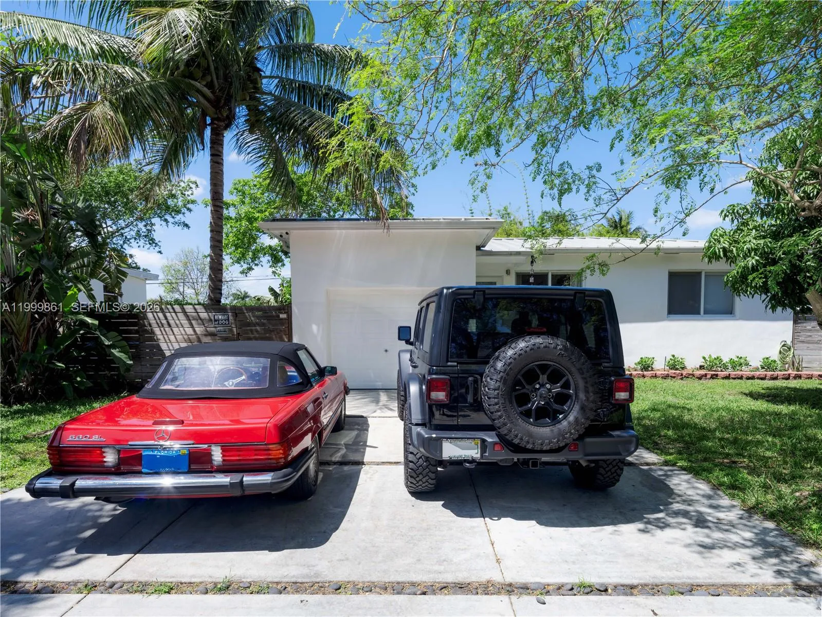 455 NE 111th St, Miami FL 33161