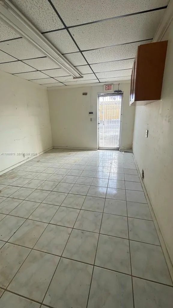 1071 E 16th St, Hialeah FL 33010