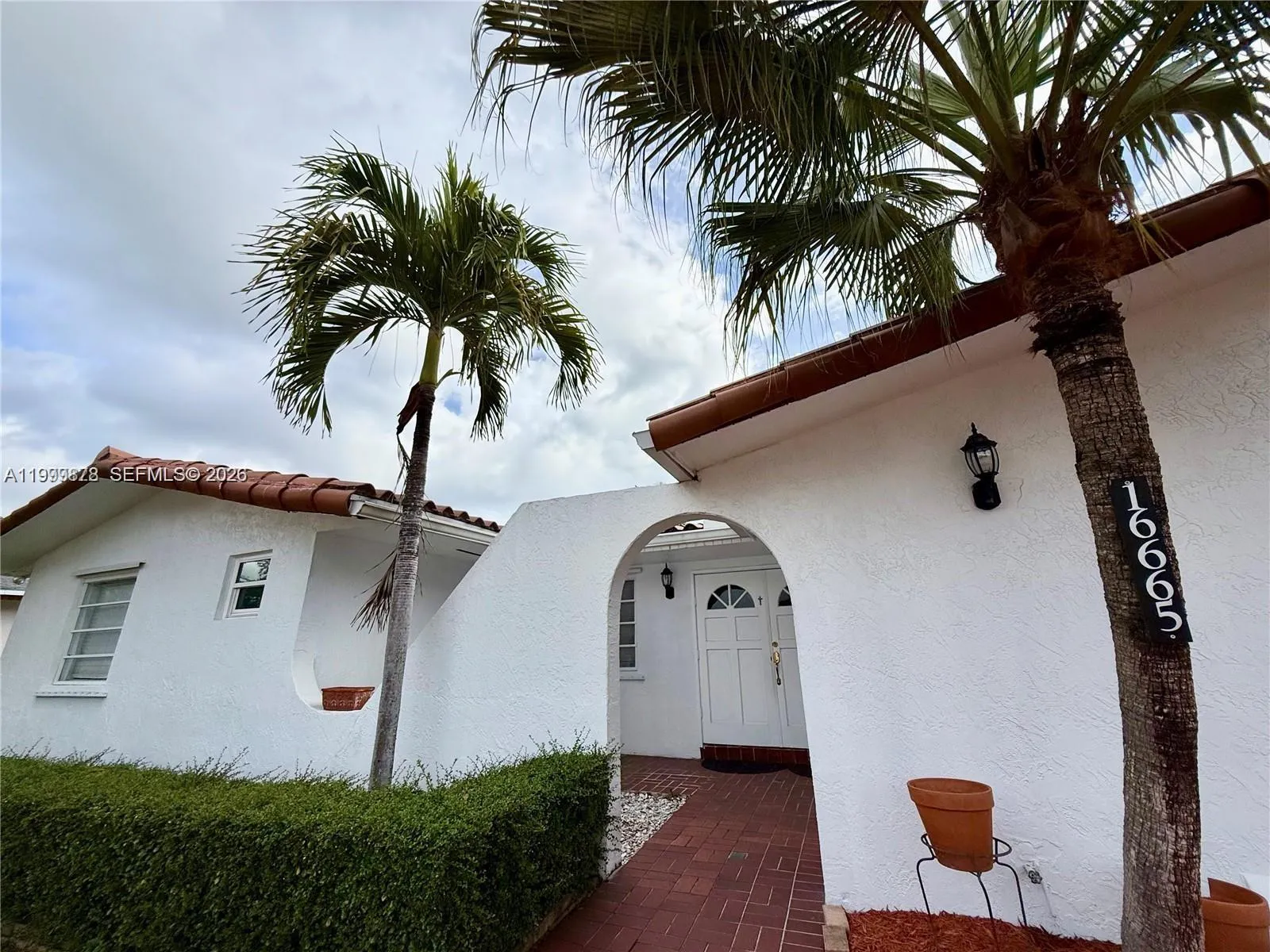 16665 SW 93rd Ct, Palmetto Bay FL 33157