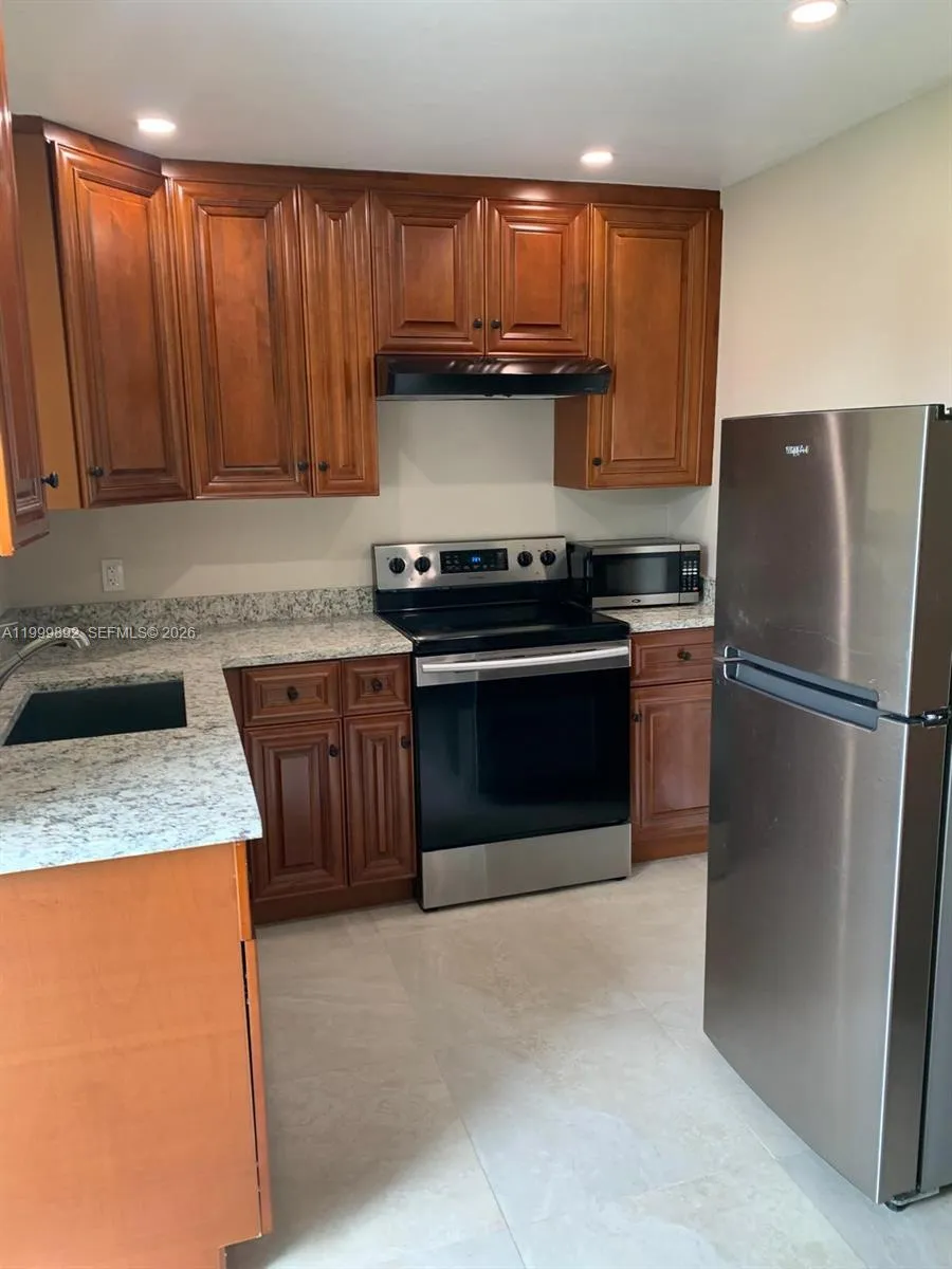 19121 NE Miami Ct # 2, Miami FL 33179