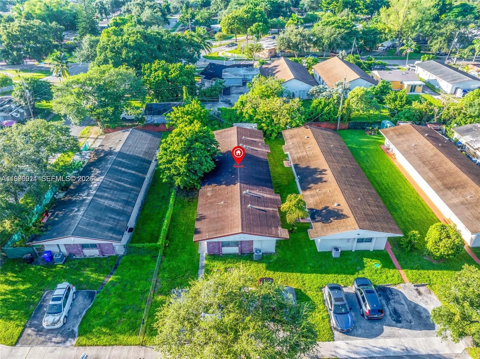 5706 Lincoln St, Hollywood FL 33021