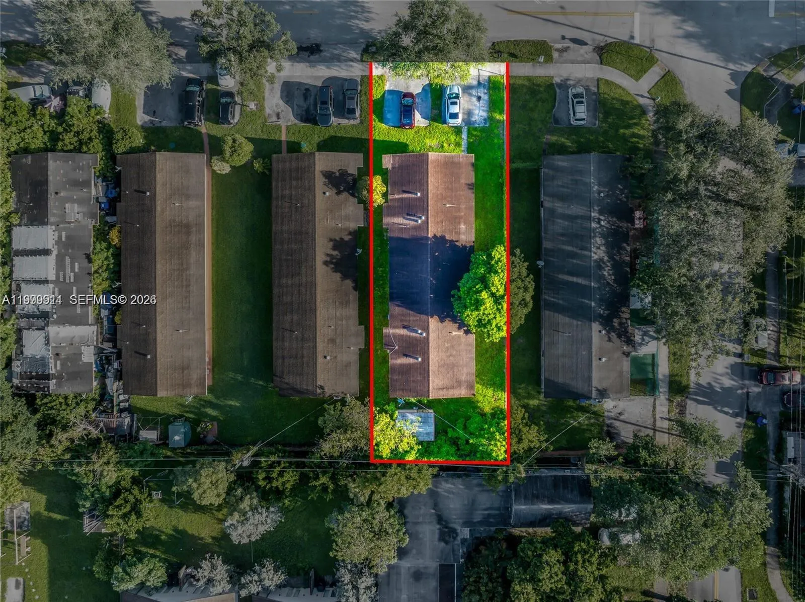 5706 Lincoln St, Hollywood FL 33021