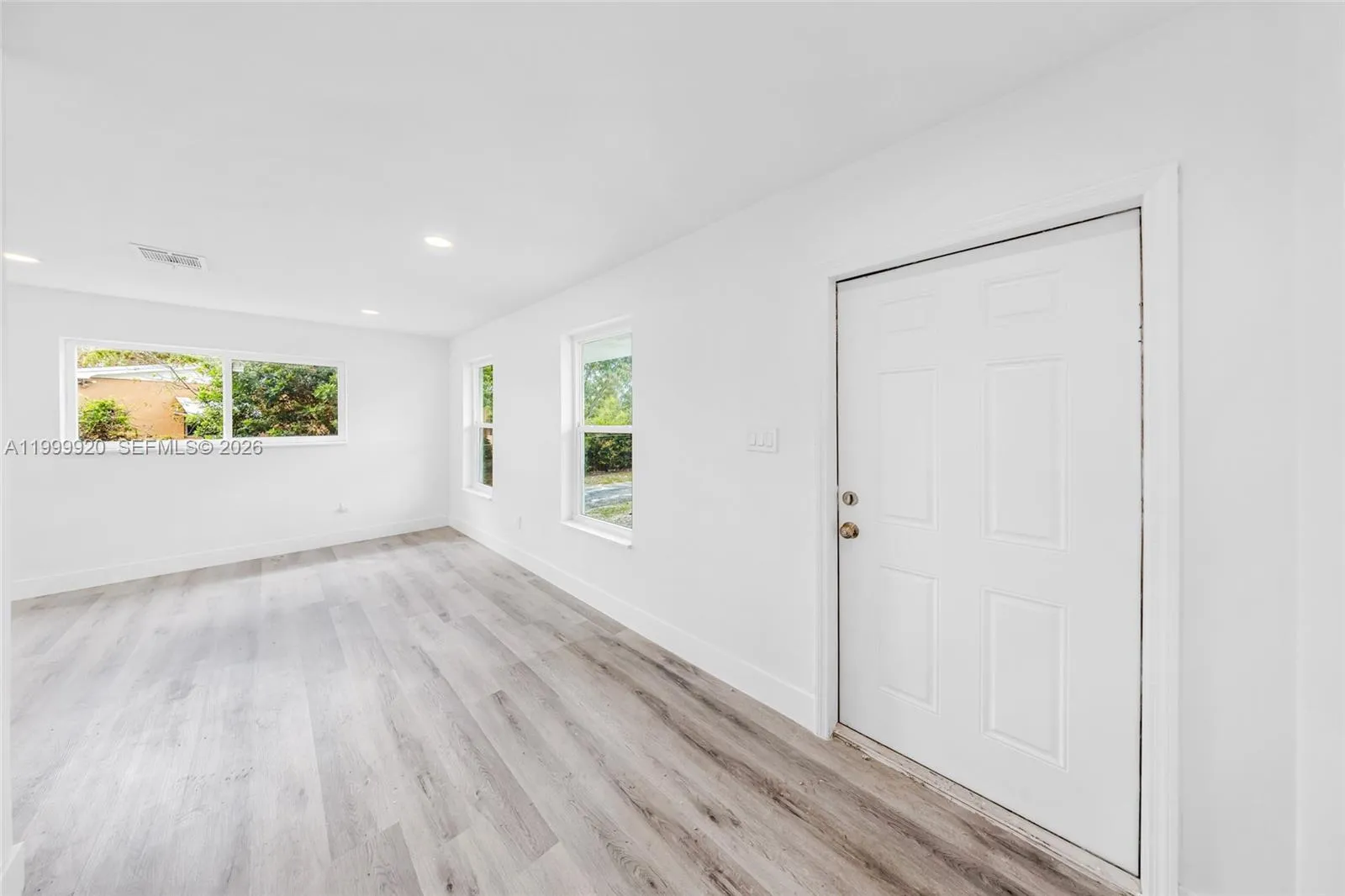 1260 NW 188th St, Miami Gardens FL 33169