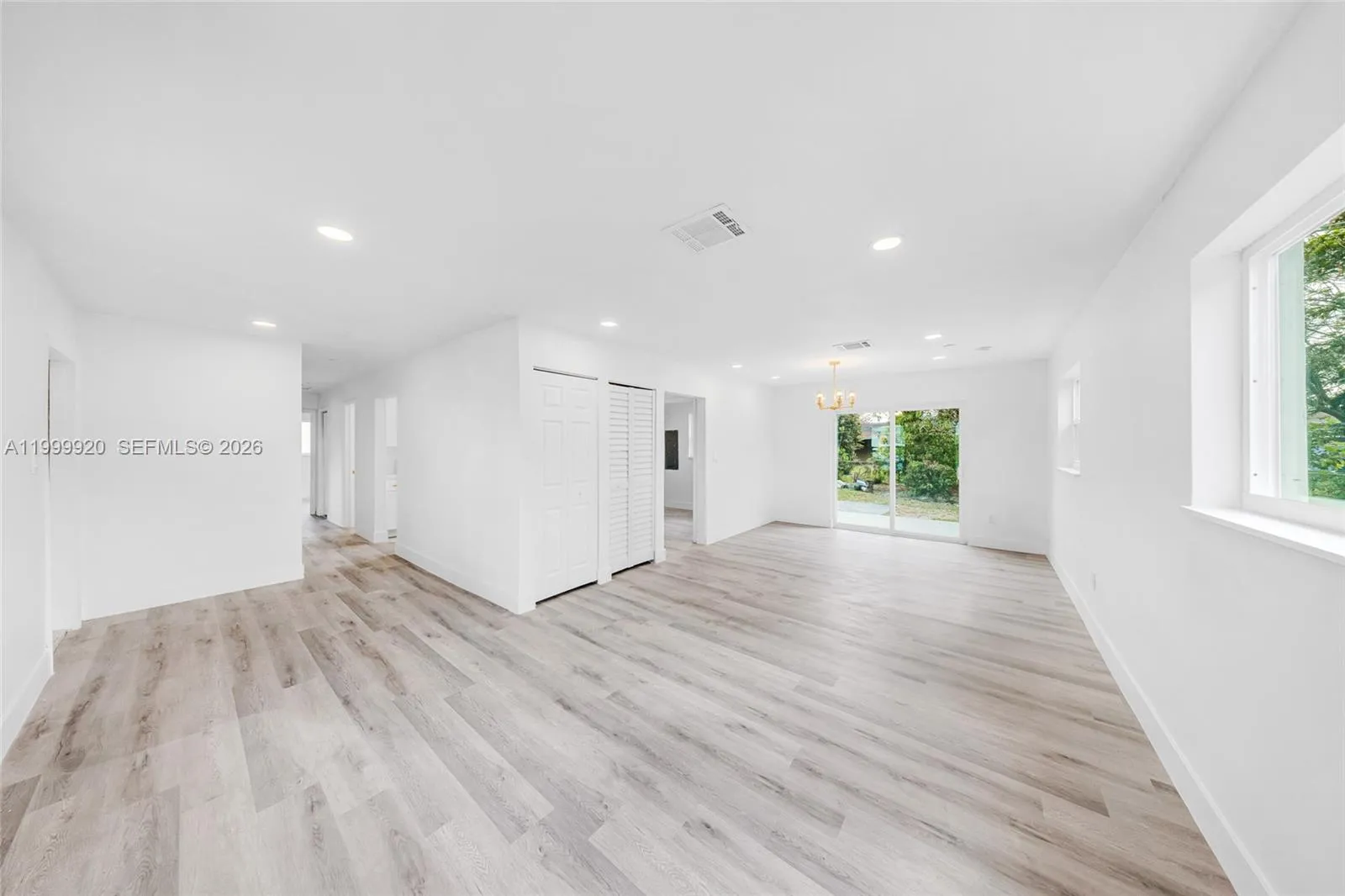 1260 NW 188th St, Miami Gardens FL 33169