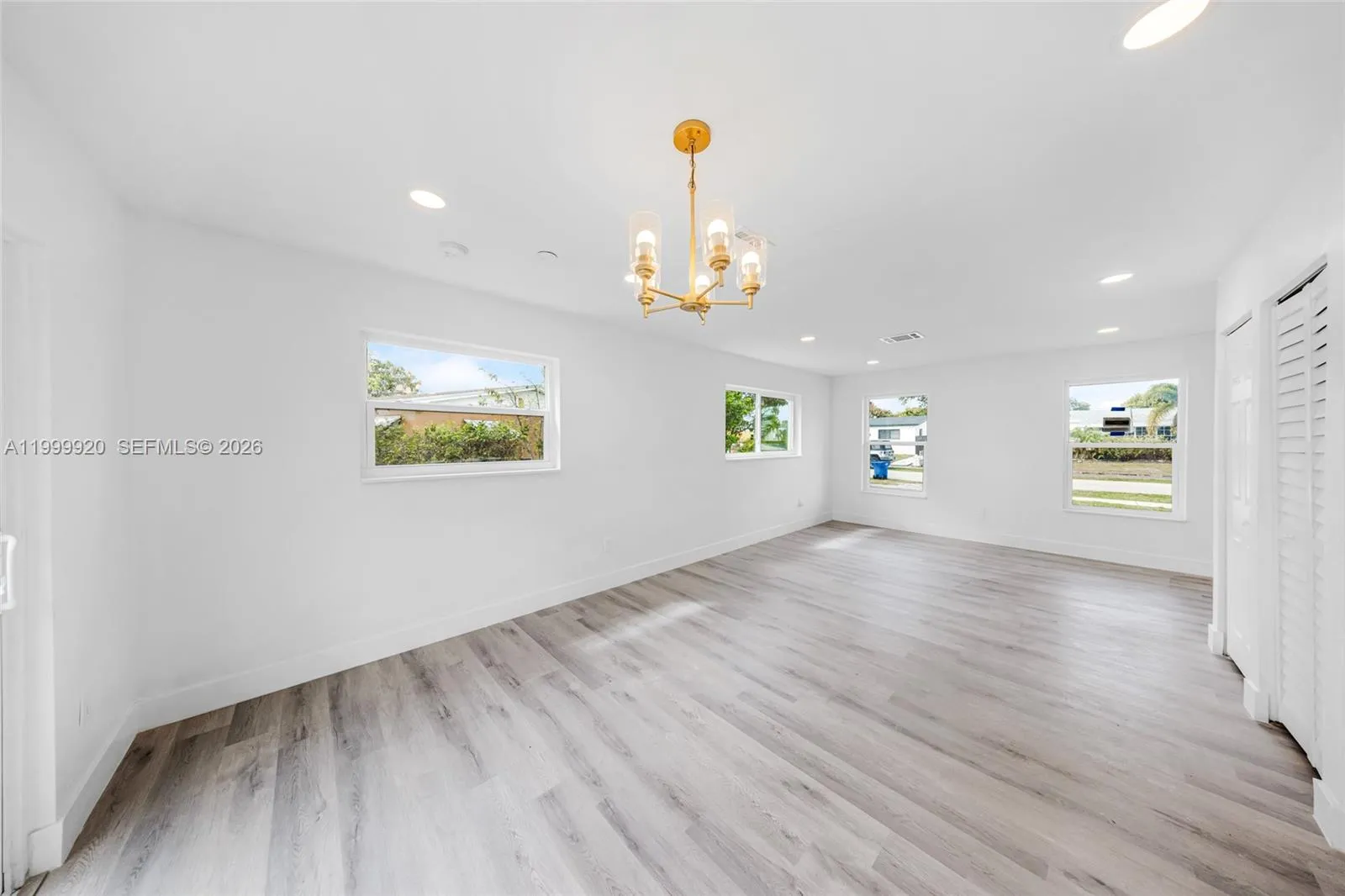 1260 NW 188th St, Miami Gardens FL 33169