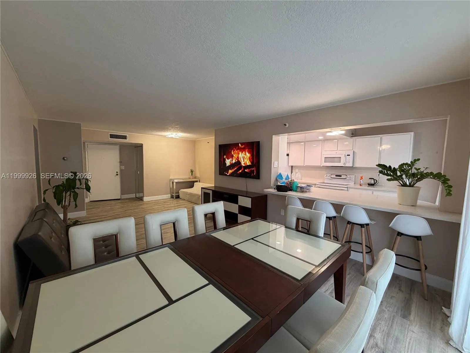 210 174th St # L11, Sunny Isles Beach FL 33160