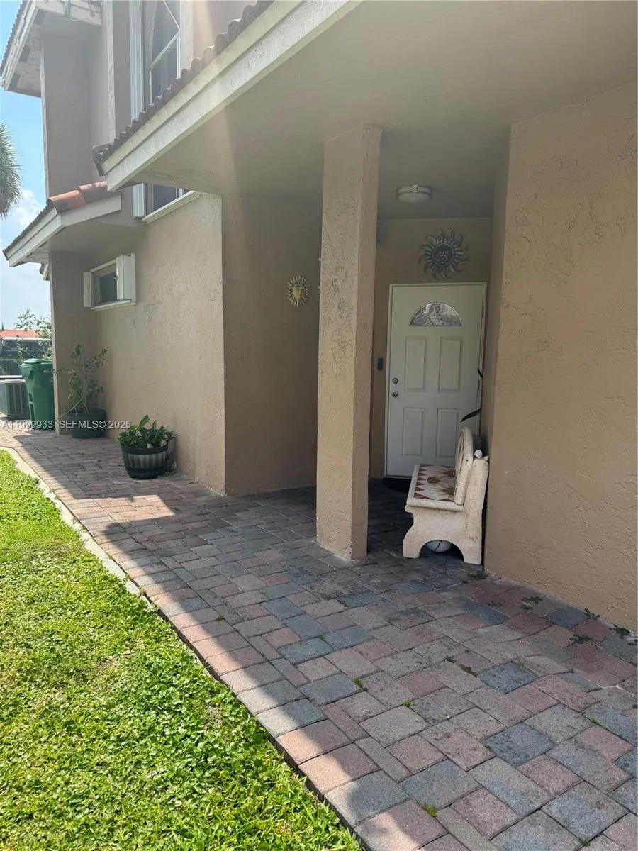 8270 NW 191st Ln # 13L, Hialeah FL 33015