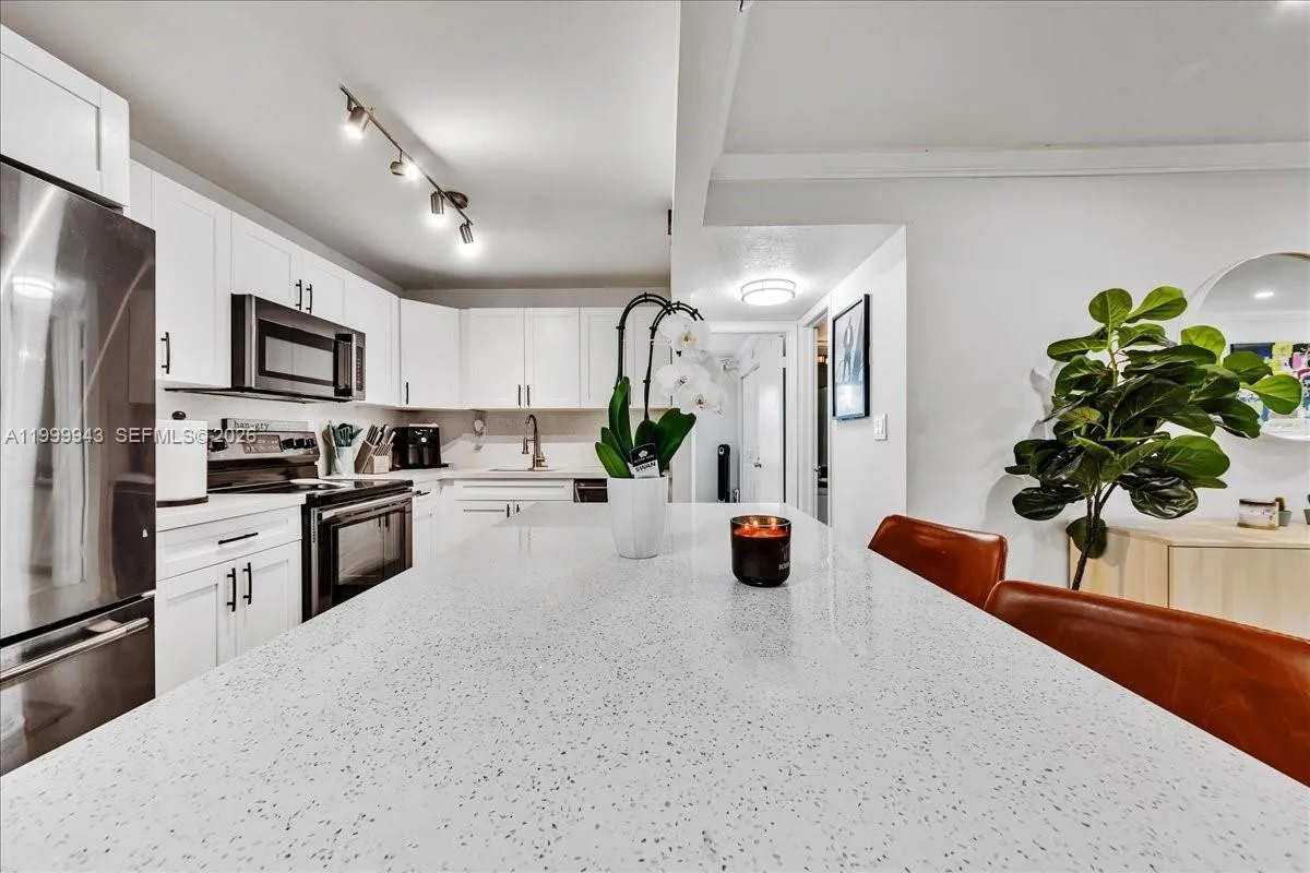 9225 SW 87th Ave # A12, Miami FL 33176