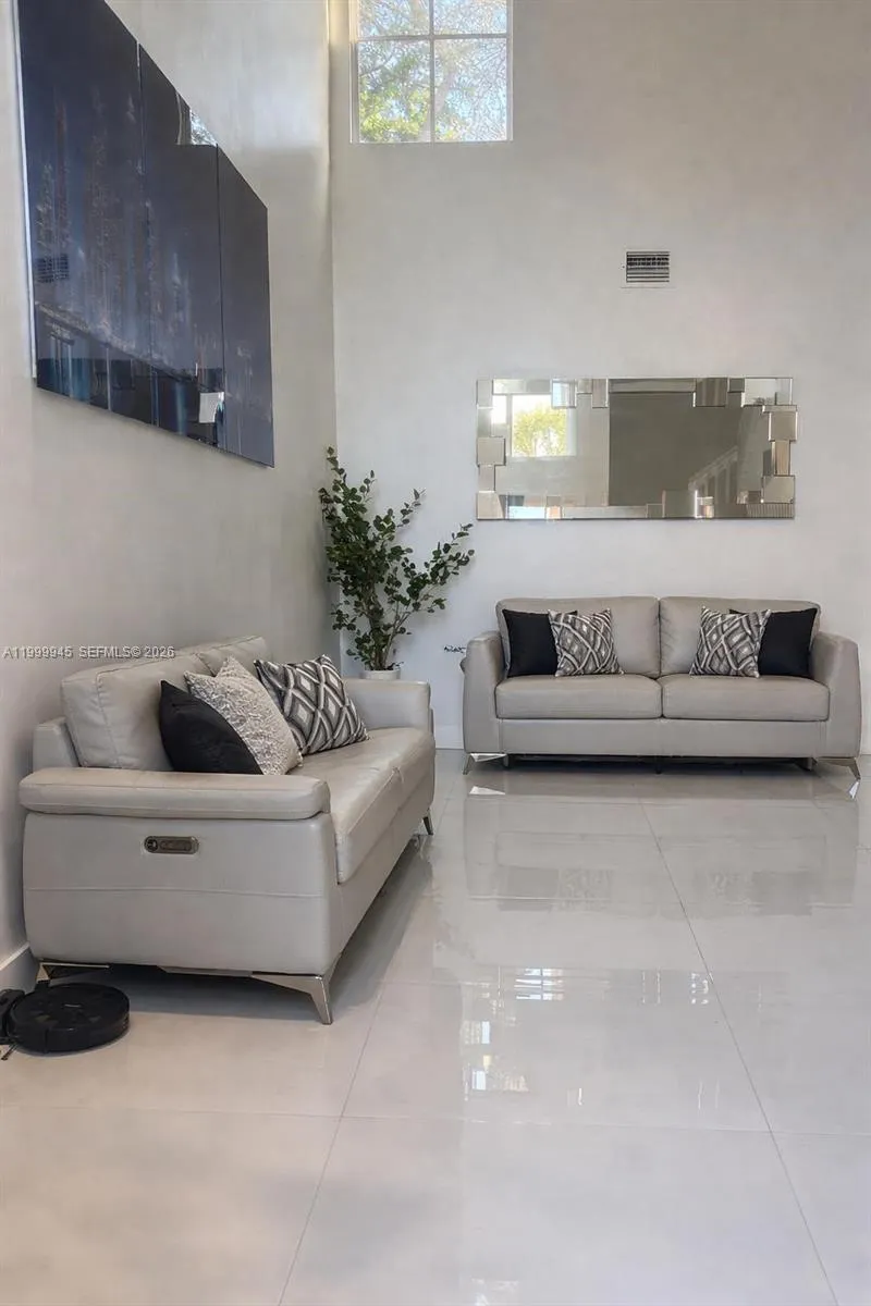 11460 SW 73rd St, Miami FL 33173