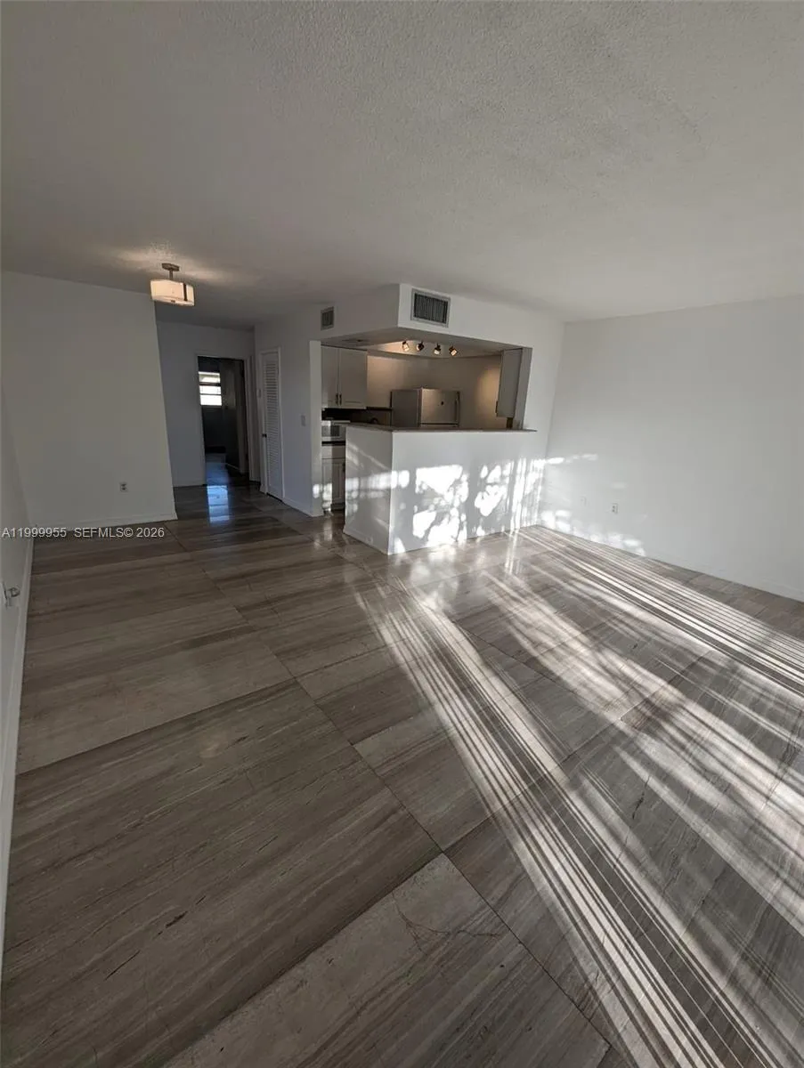 7360 SW 82nd St # E202, Miami FL 33143